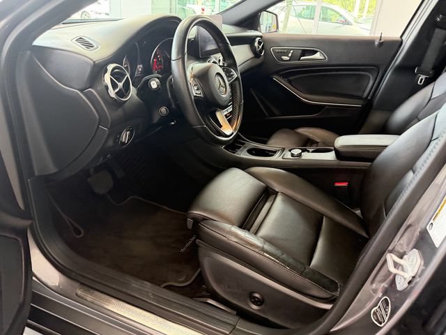 Used 2018 Mercedes-Benz GLA 250 image 11