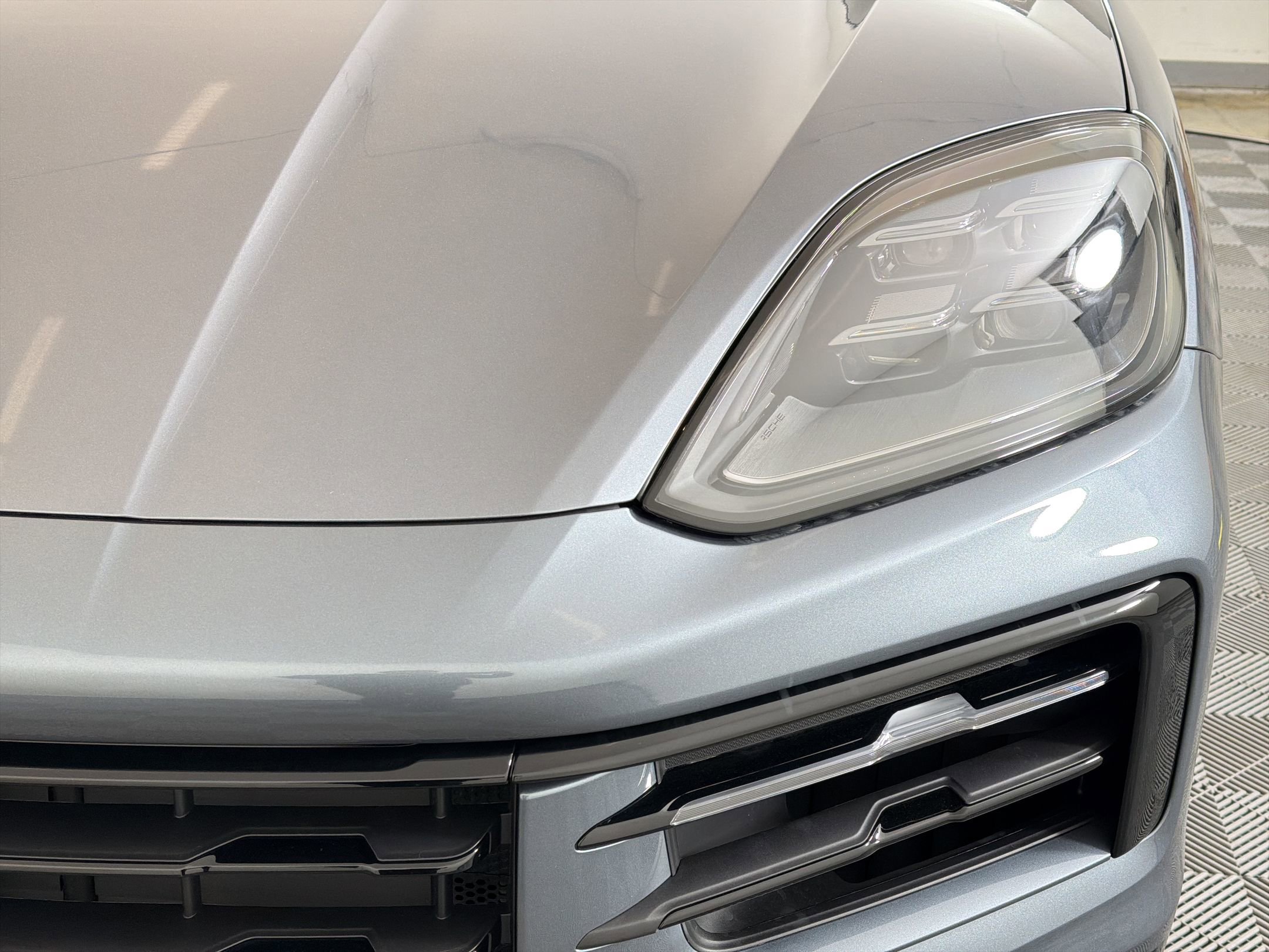 New 2026 Porsche Cayenne image 13