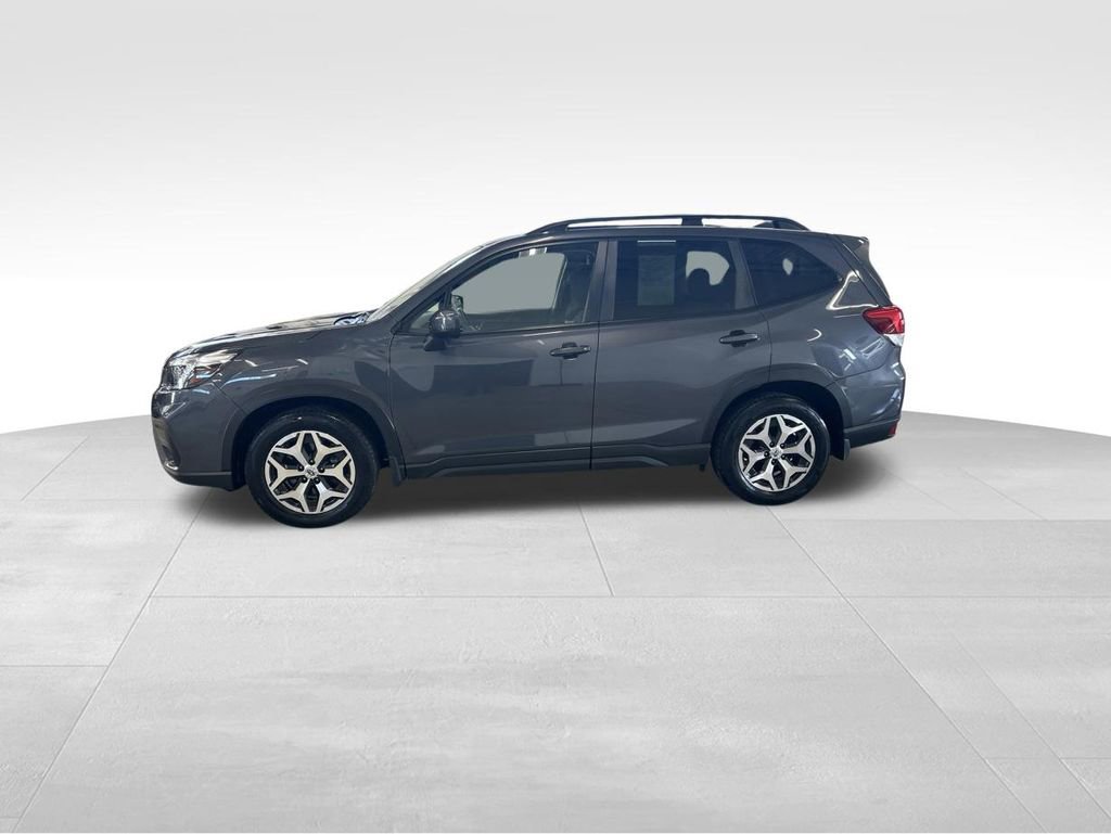 Used 2020 Subaru Forester Premium AWD/4WD image 3