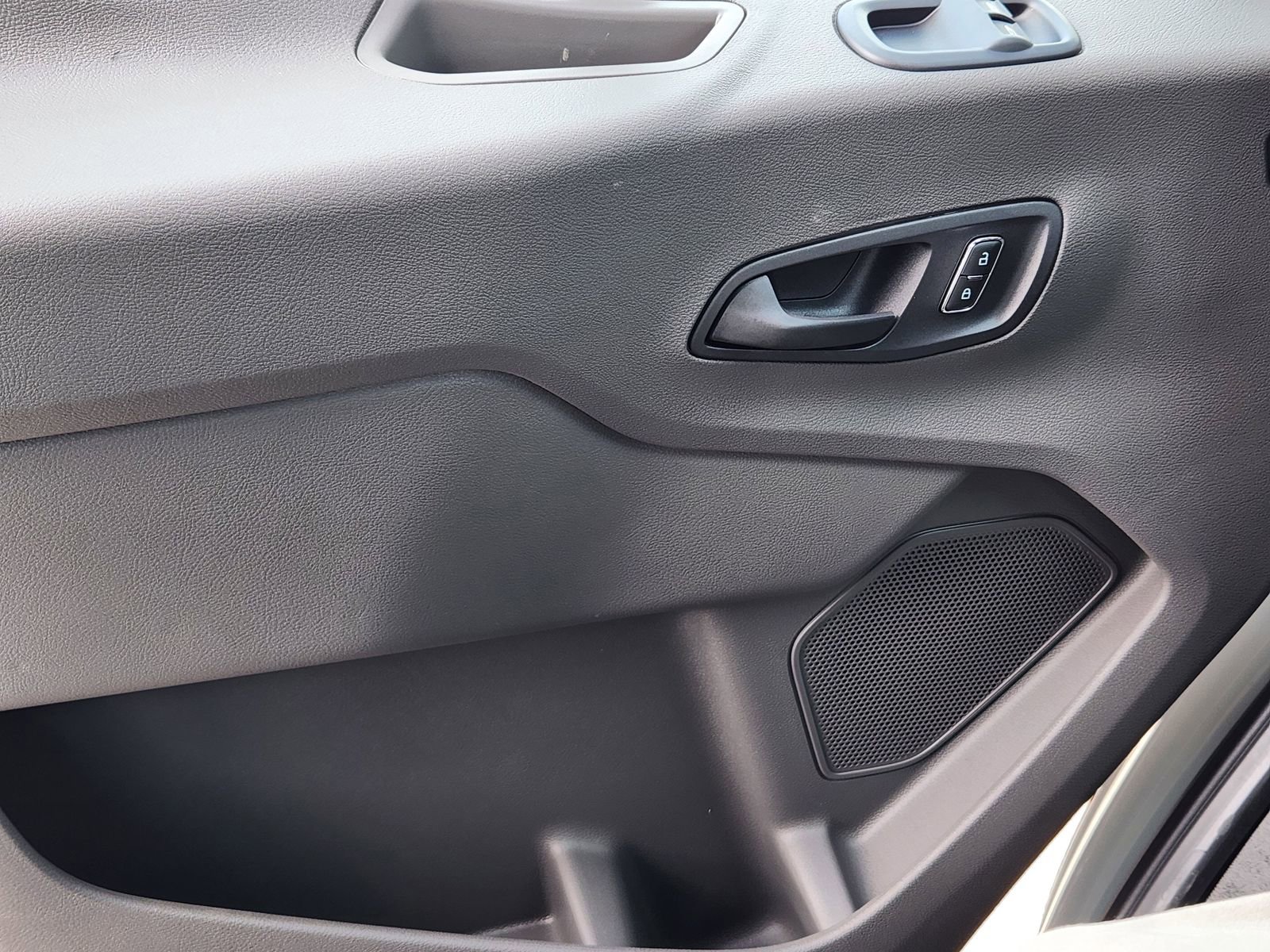 New 2026 Ford Transit 250 148 Medium Roof w/ Load Area Protection Package image 21