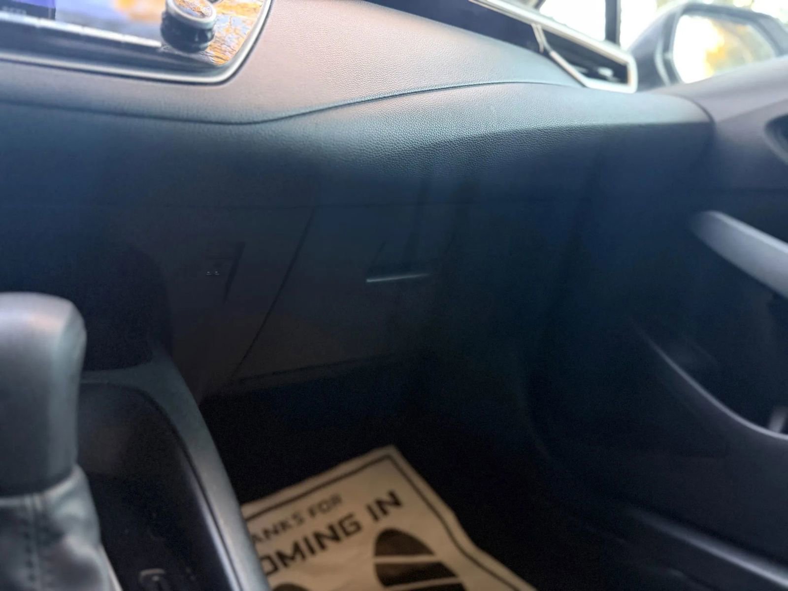 Used 2020 Toyota Corolla LE image 27