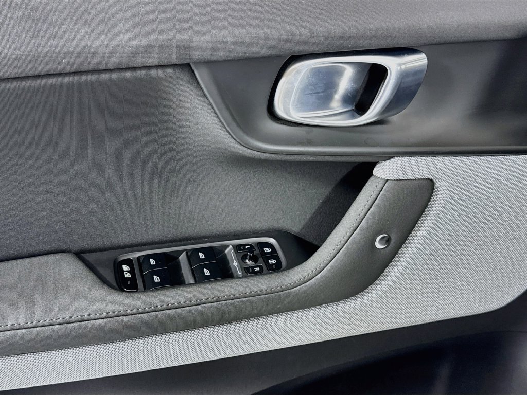 Used 2024 Polestar Polestar 2 RWD image 16