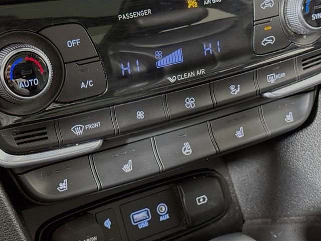 Used 2020 Hyundai Santa Fe Limited image 23