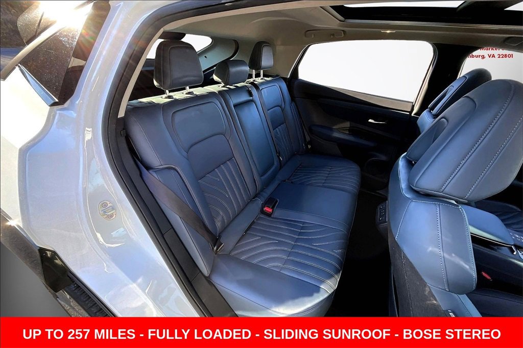 Used 2023 Nissan Ariya image 23