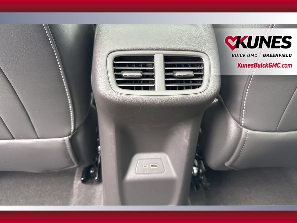 New 2026 Buick Envision Sport Touring image 32