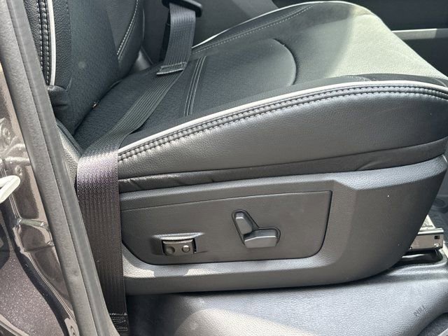 New 2026 RAM 3500 Laramie AWD/4WD image 16