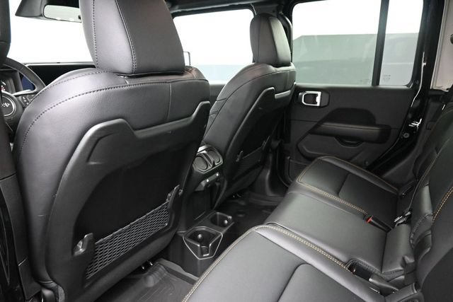 New 2026 Jeep Gladiator Sport AWD/4WD image 10
