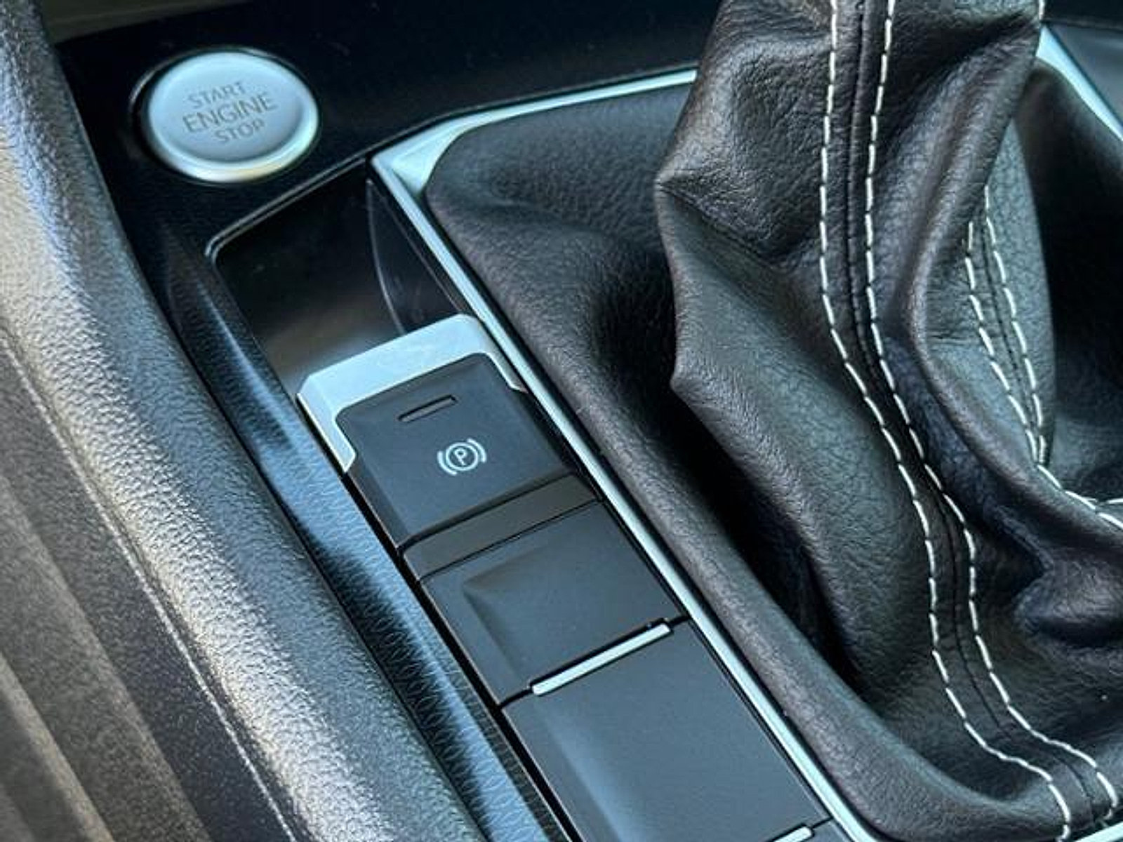 New 2026 Volkswagen Taos SE FWD image 20