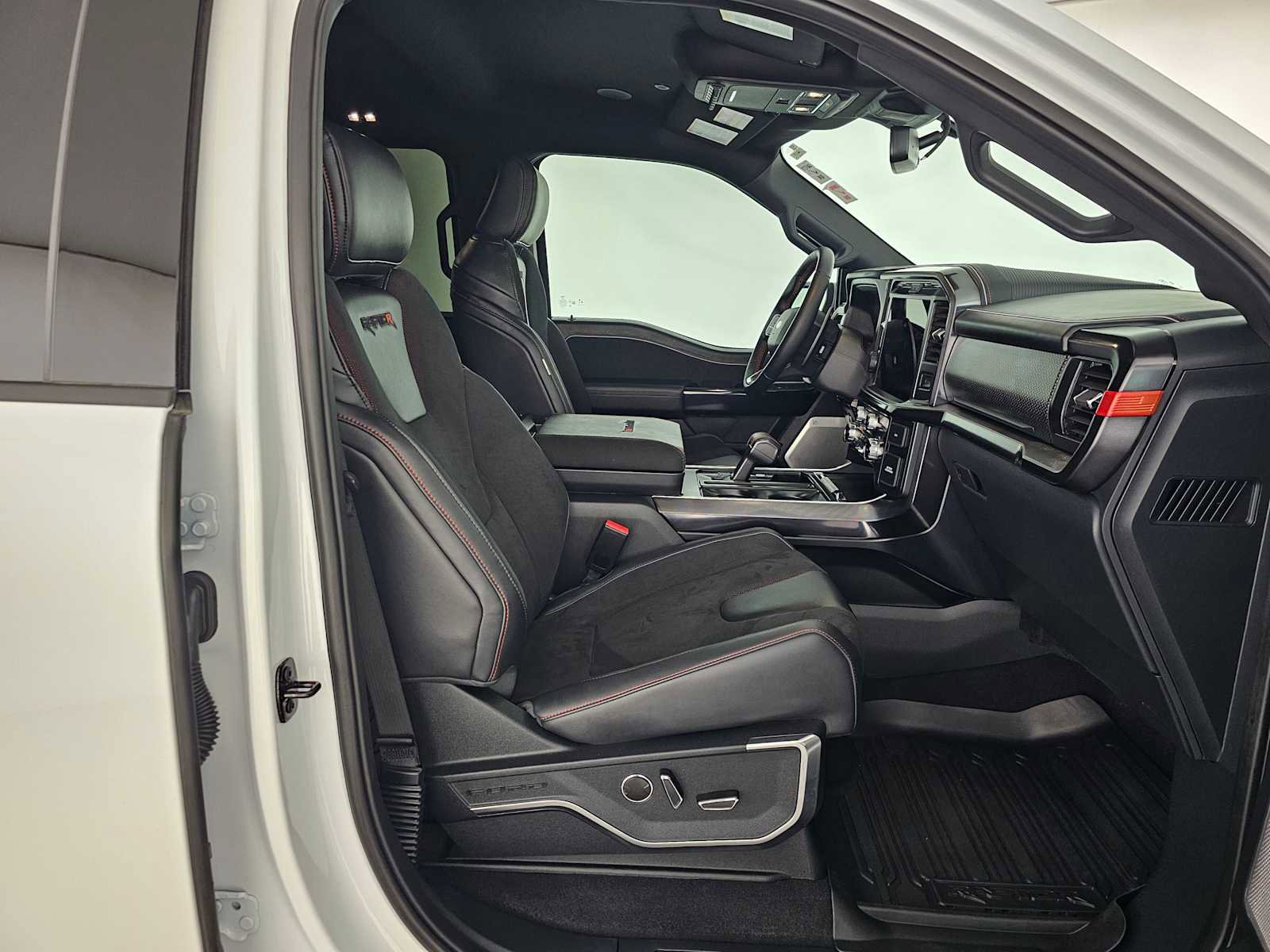 Used 2025 Ford F150 Raptor w/ Equipment Group 803A Raptor R image 10