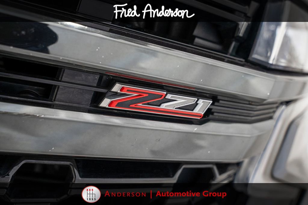 Used 2021 Chevrolet Tahoe Z71 w/ Luxury Package AWD/4WD image 3