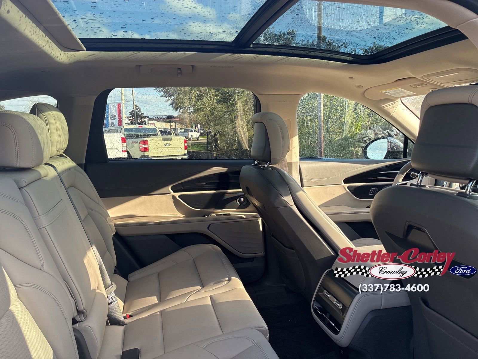 Used 2025 Lincoln Nautilus Premier w/ Equipment Group 102A image 13