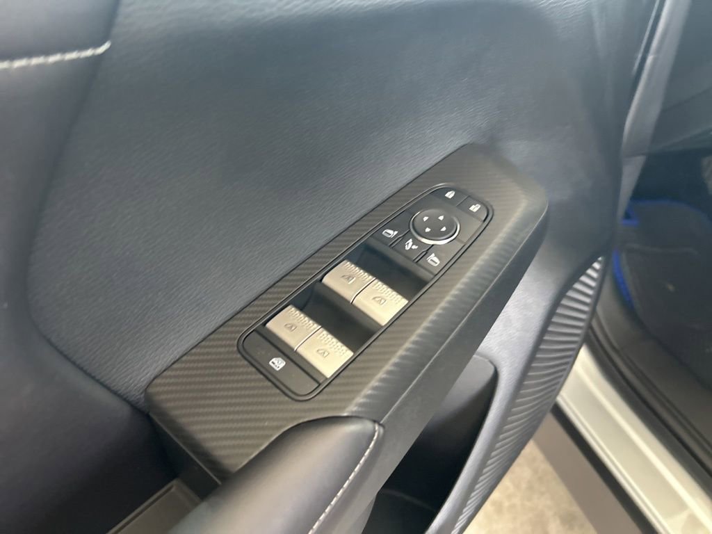 New 2025 Mitsubishi Outlander SE image 35