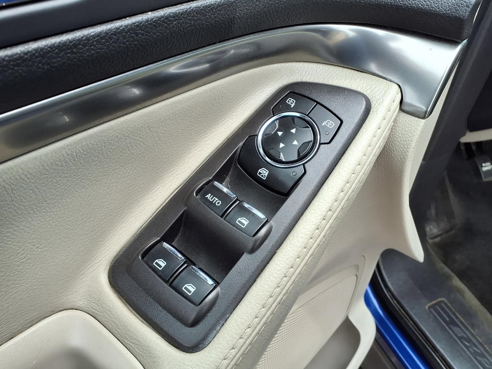 Used 2013 Ford Explorer FWD image 15