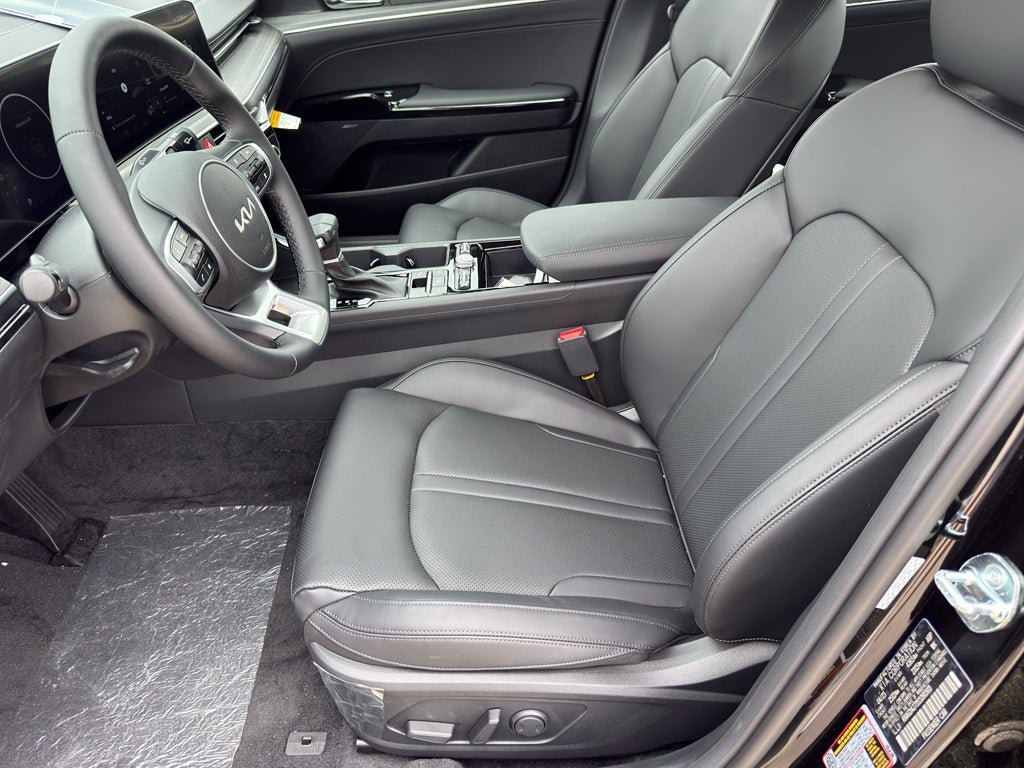 New 2025 Kia K5 EX FWD image 10