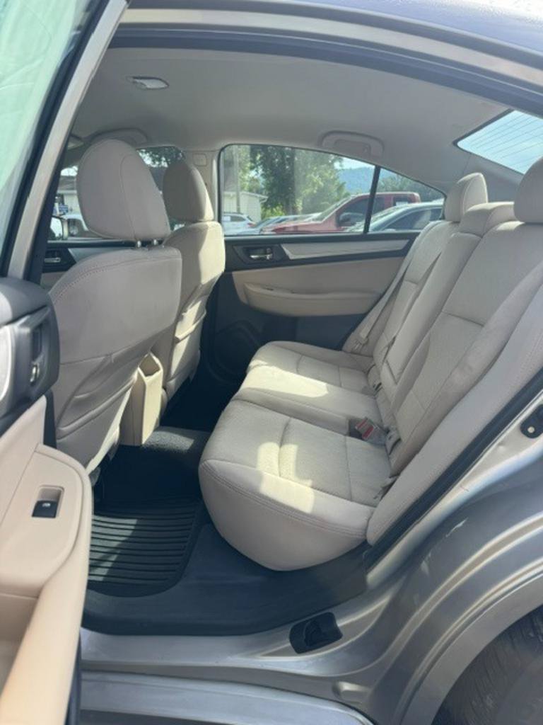 Used 2017 Subaru Legacy 2.5i Premium AWD/4WD image 17