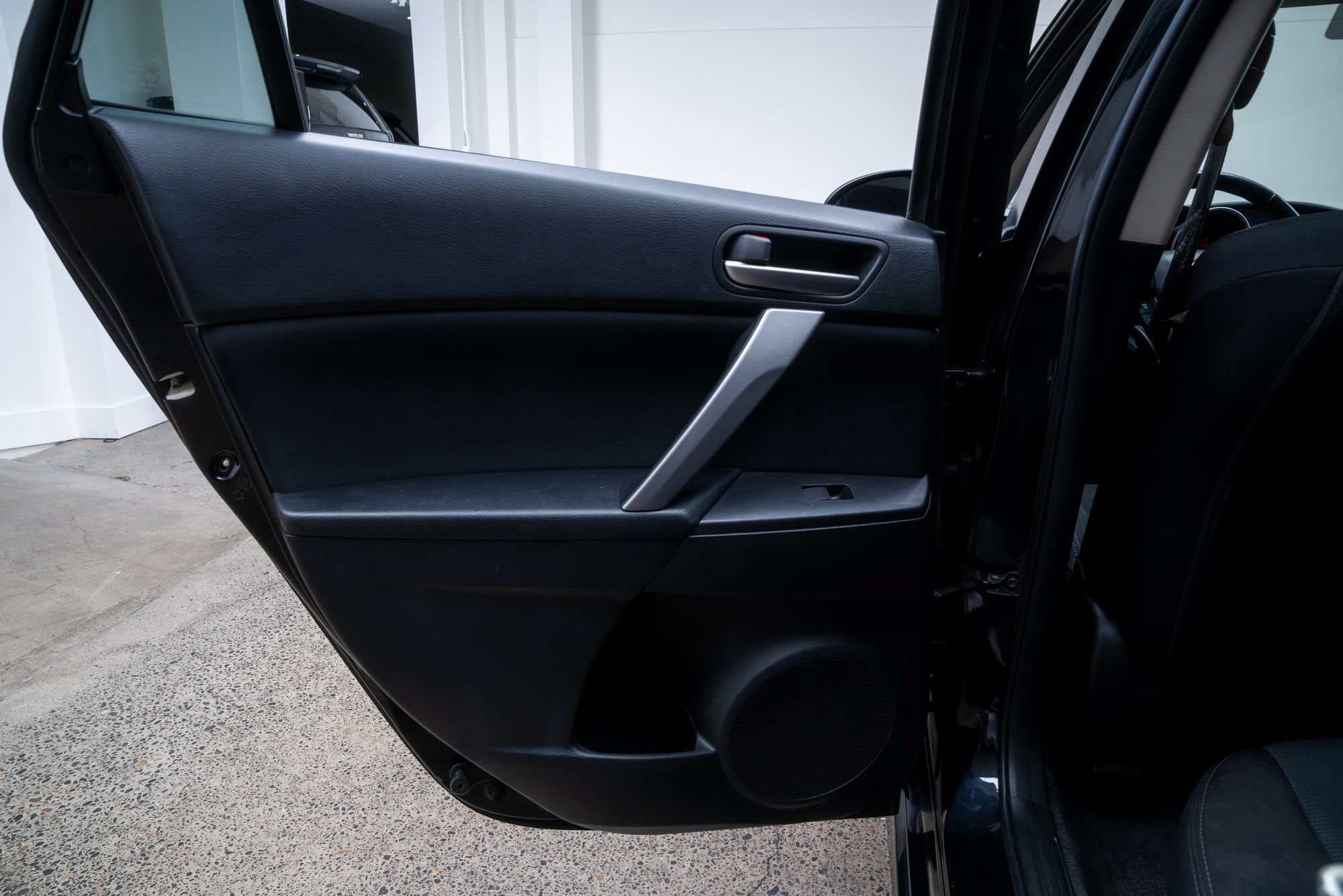 Used 2011 MAZDA MAZDA3 s Sport FWD image 18