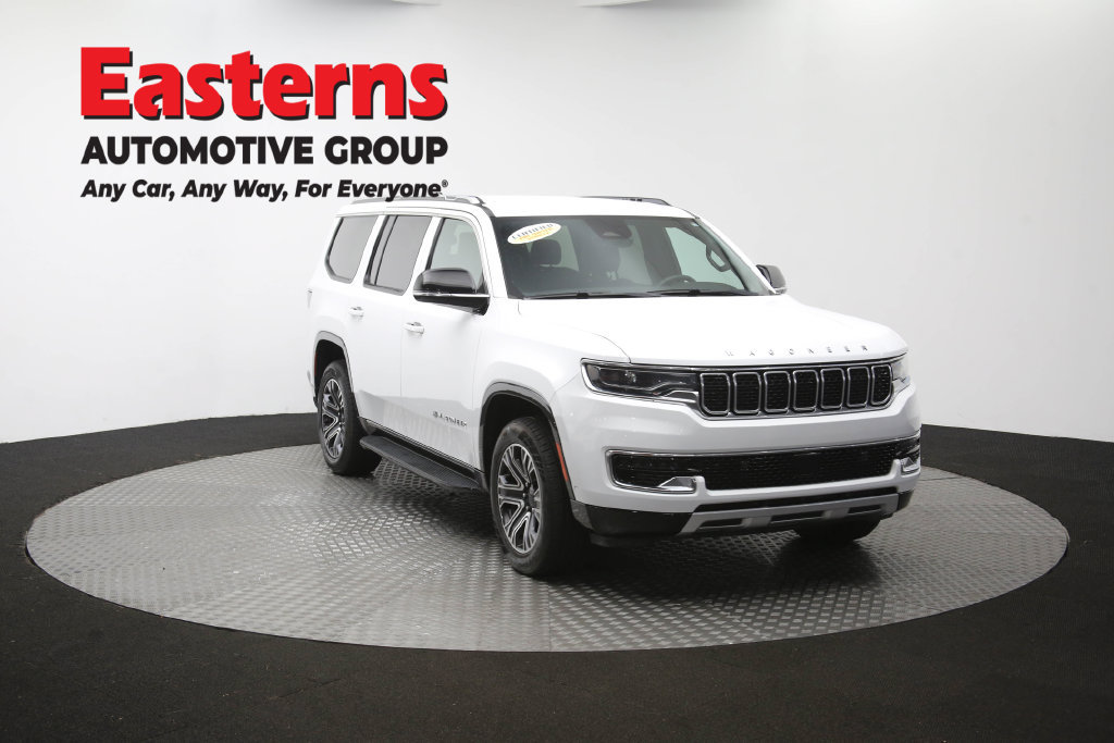 Used 2024 Jeep Wagoneer Series II w/ Flexible Seating Group RWD image 55