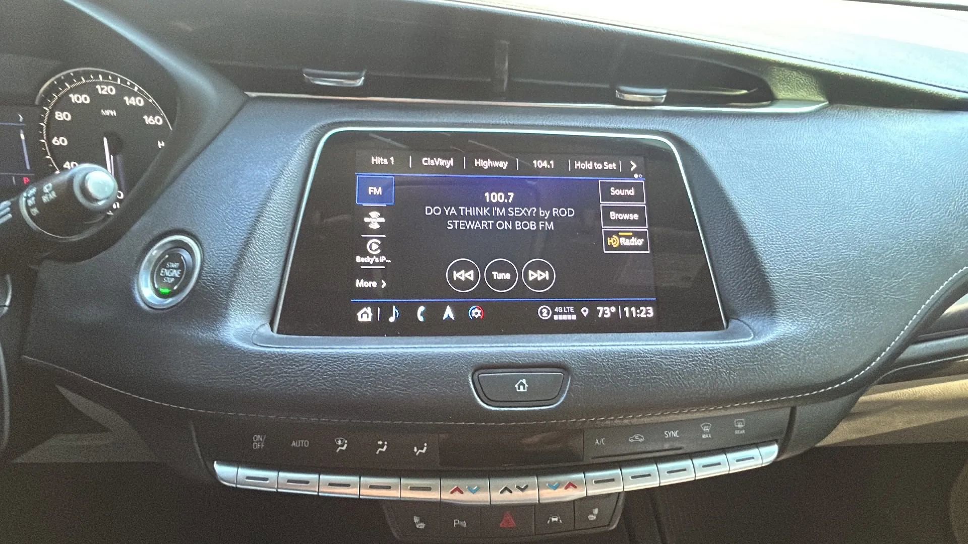 Used 2022 Cadillac XT4 Luxury w/ Cold Weather Package image 24