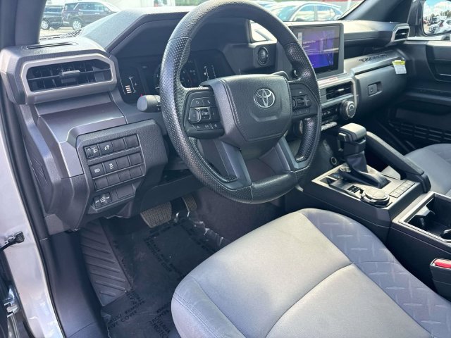Used 2025 Toyota Tacoma SR5 AWD/4WD image 23