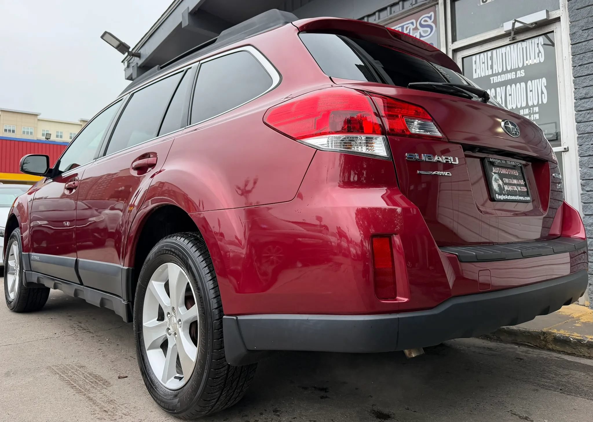 Used 2014 Subaru Outback 3.6R Limited AWD/4WD image 5