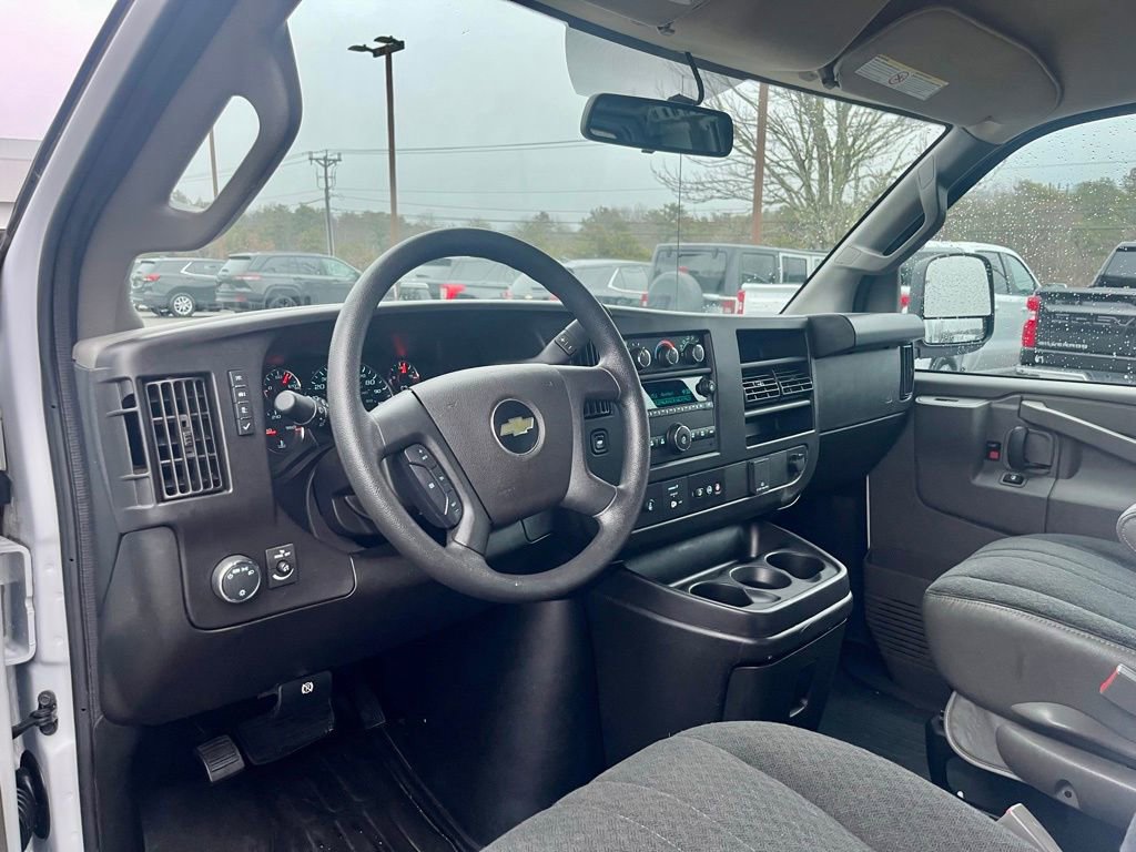 Used 2023 Chevrolet Express 2500 w/ Driver Convenience Package image 14