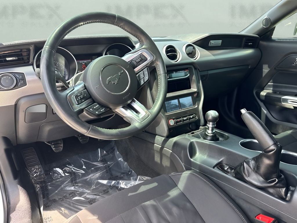 Used 2018 Ford Mustang GT w/ Black Accent Pkg RWD image 12