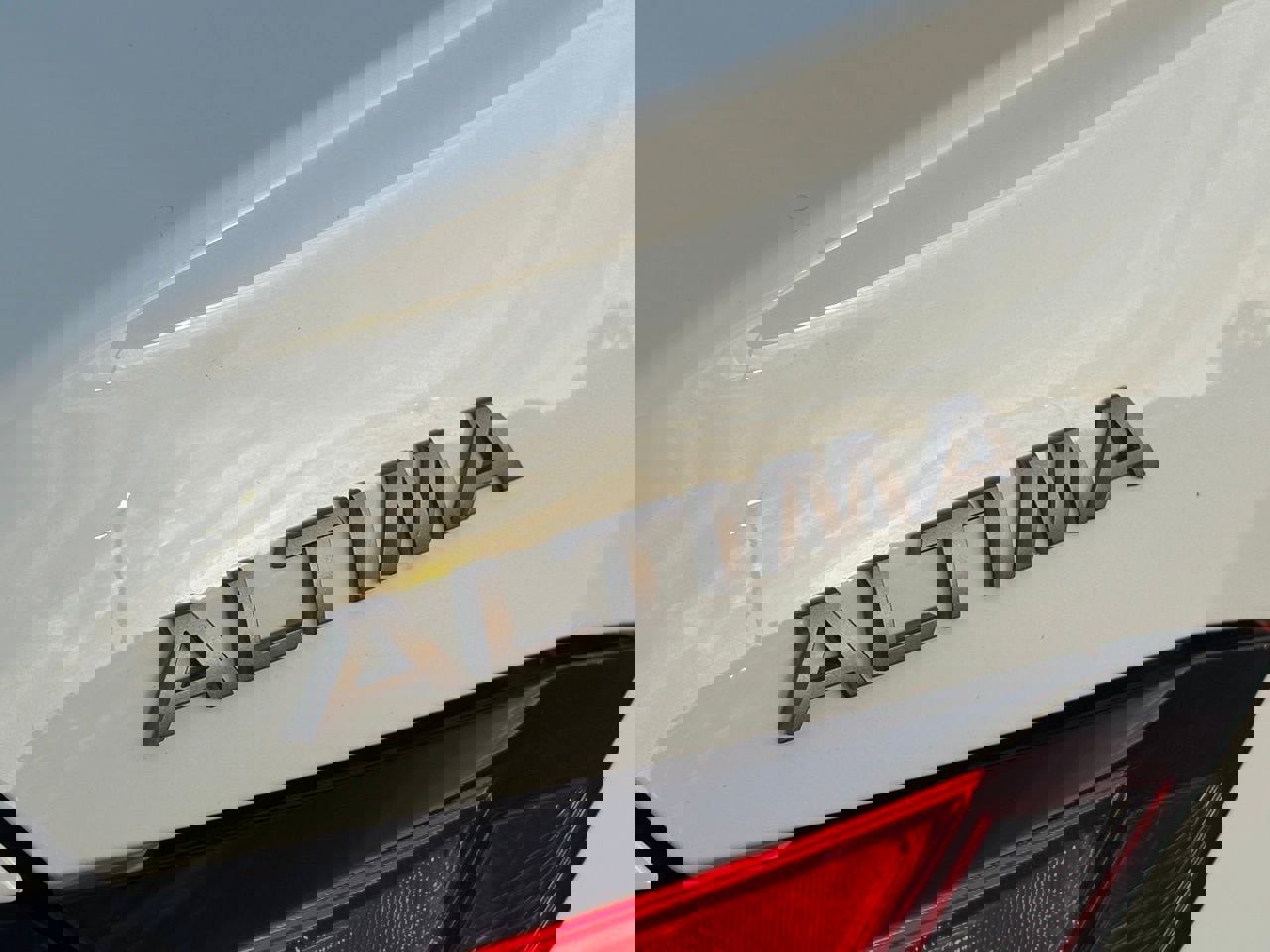 Used 2025 Nissan Altima 2.5 S image 10