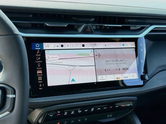 New 2026 Jeep Cherokee Overland w/ Advanced Pro Tech Group AWD/4WD image 16