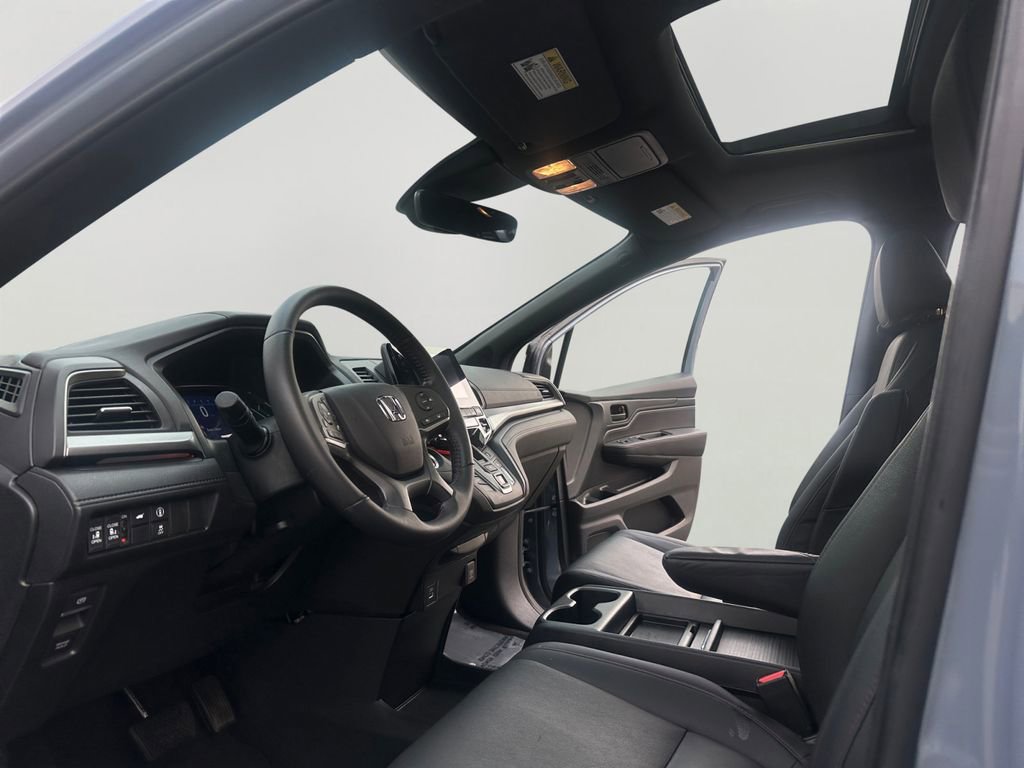 Used 2023 Honda Odyssey Sport image 9
