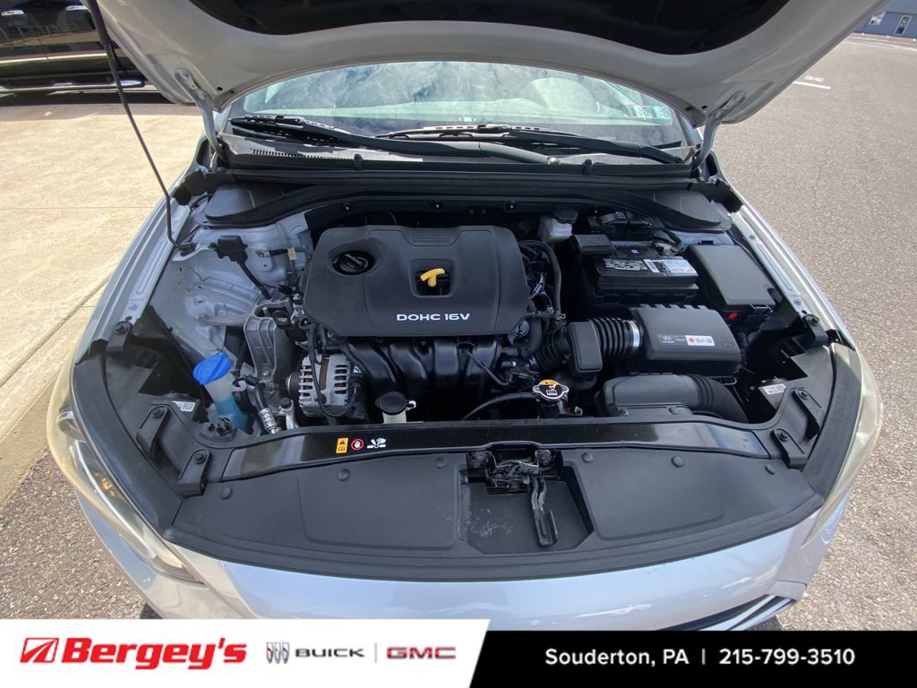 Used 2017 Hyundai Elantra Value Edition FWD image 34