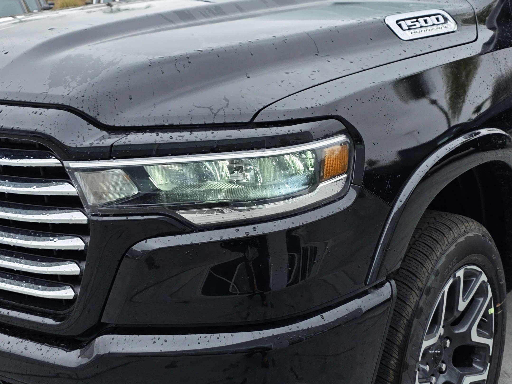 New 2026 RAM 1500 Laramie AWD/4WD image 8