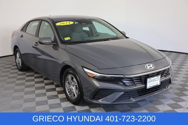 Certified 2024 Hyundai Elantra SE FWD image 1