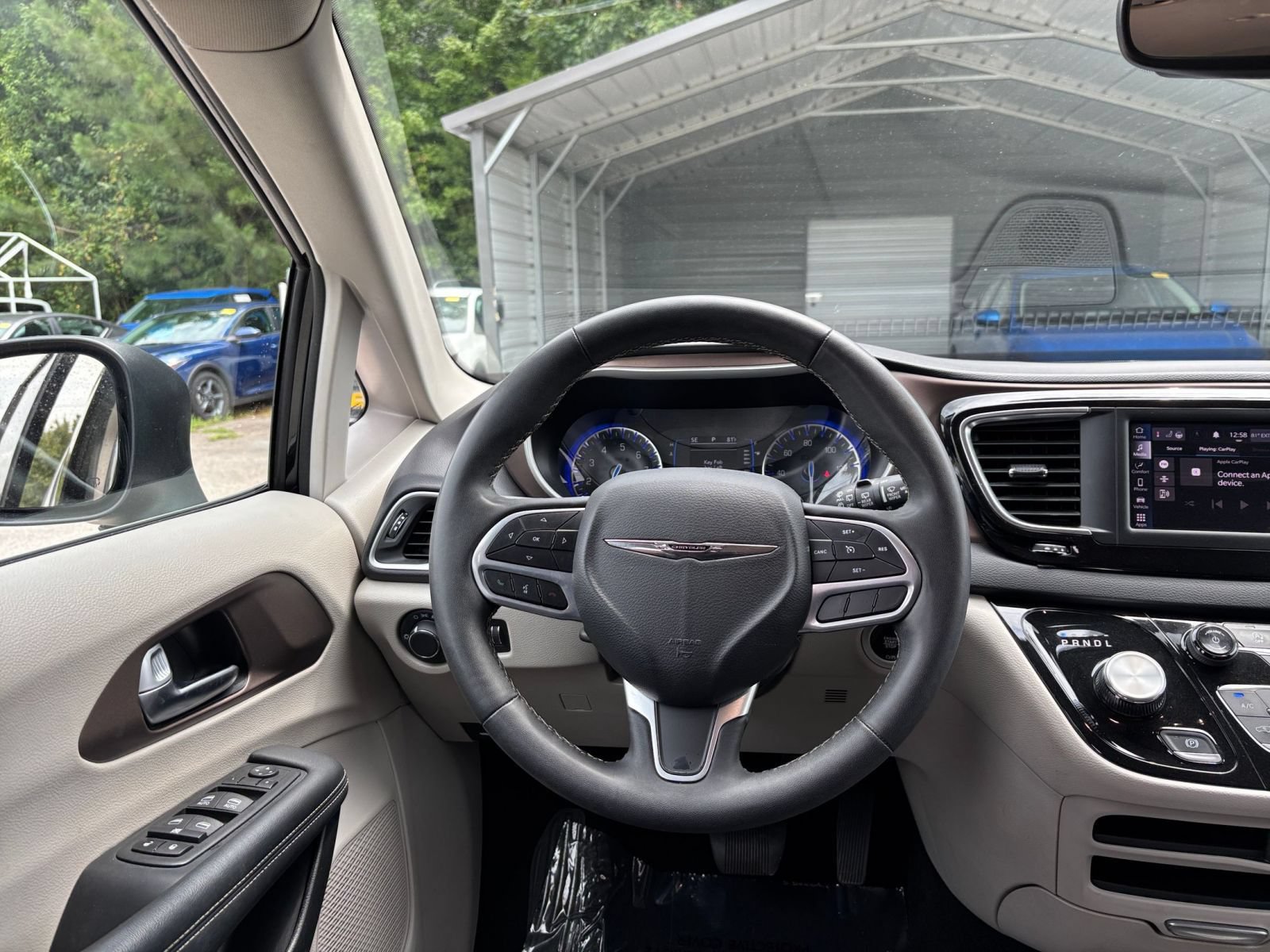 Used 2024 Chrysler Voyager LX FWD image 35