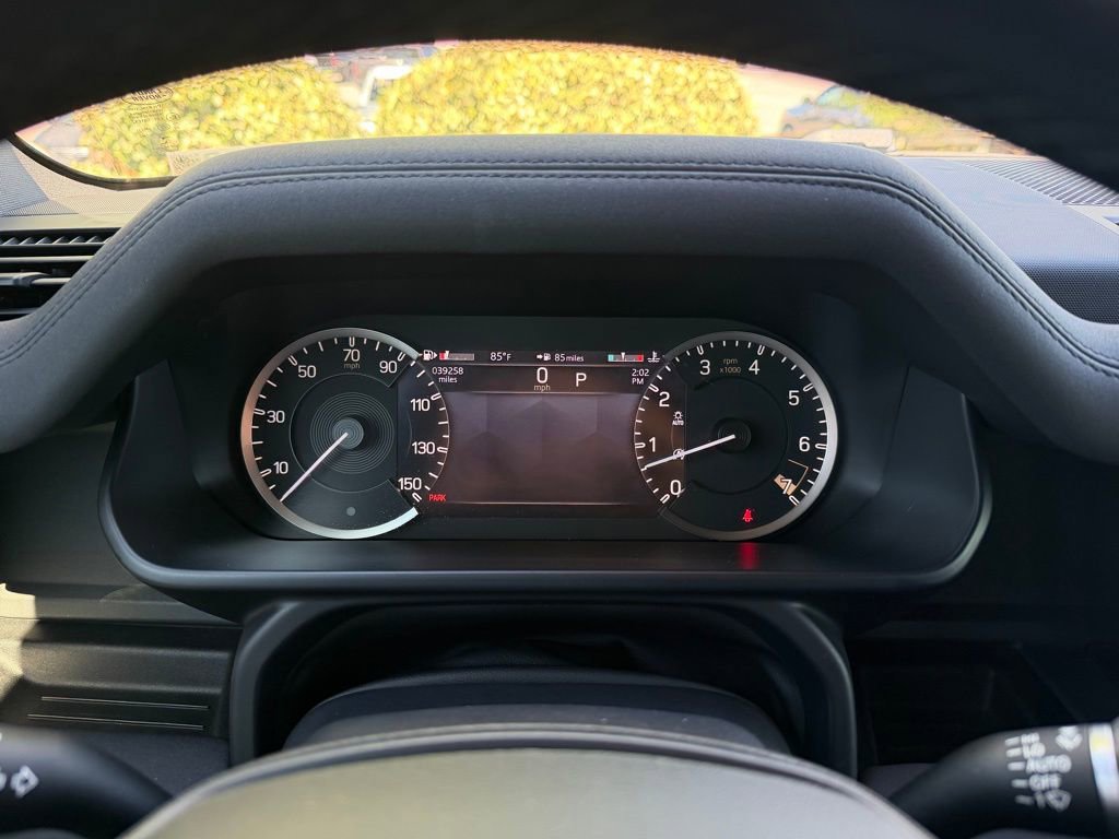 Used 2022 Land Rover Defender 110 X-Dynamic SE image 18