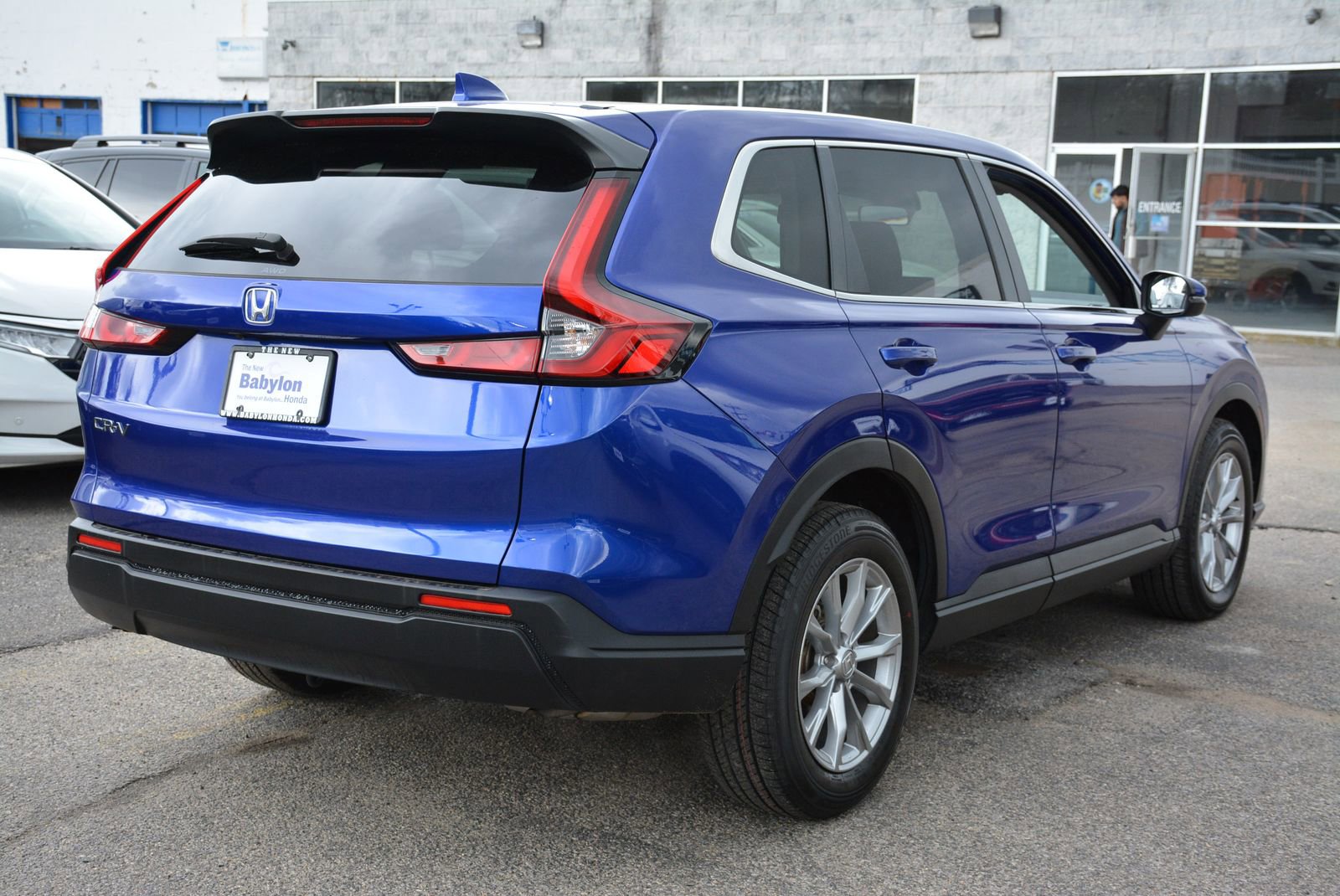 Used 2023 Honda CR-V EX image 4