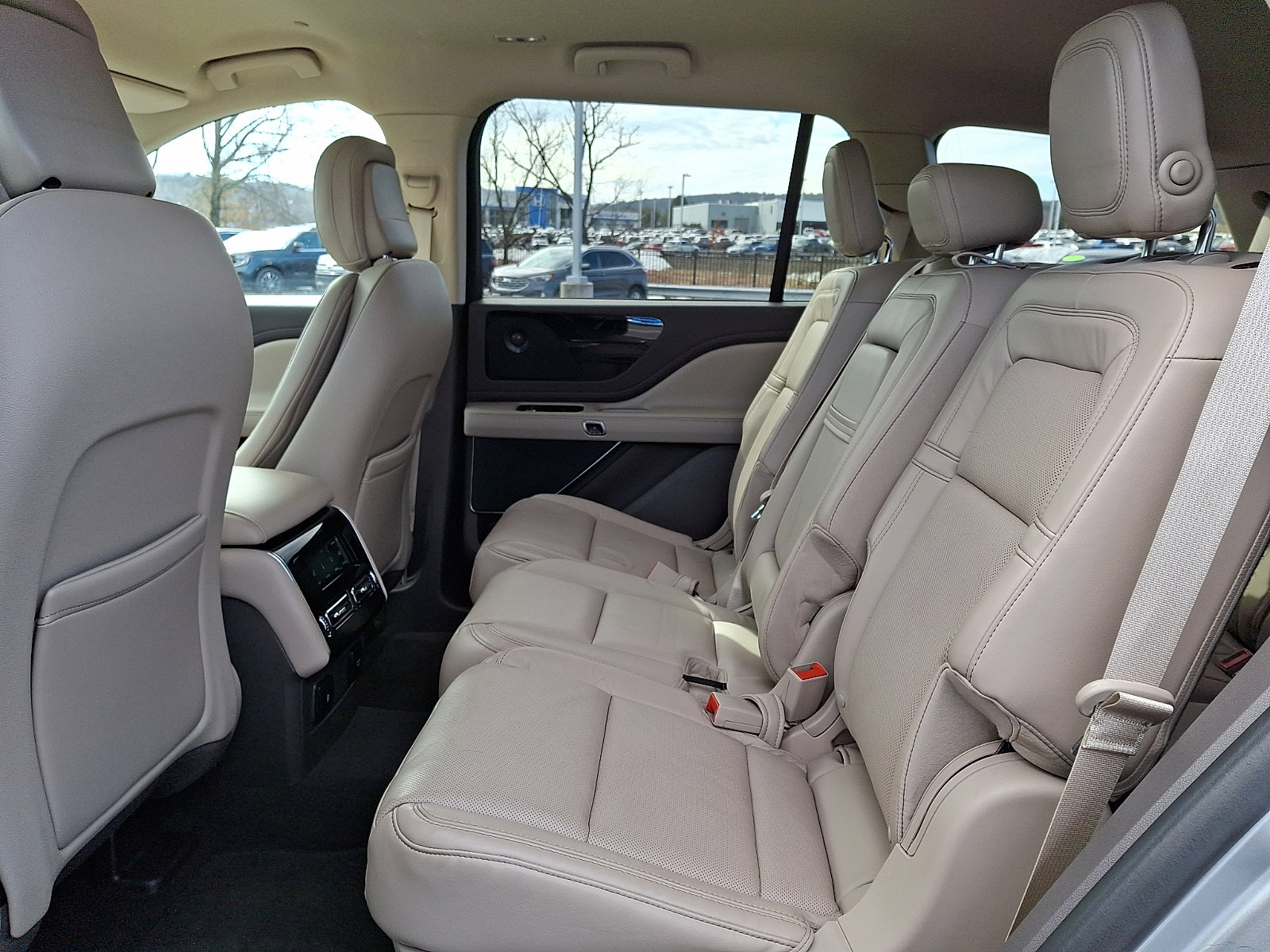 Used 2020 Lincoln Aviator Reserve w/ Elements Package Plus image 10