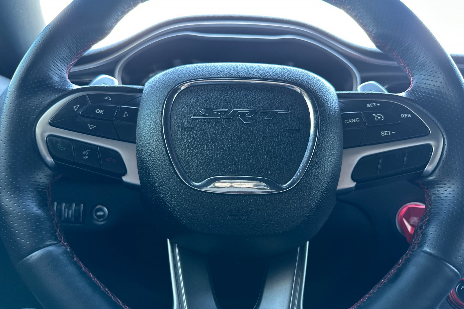 Used 2016 Dodge Challenger SRT Hellcat RWD image 34