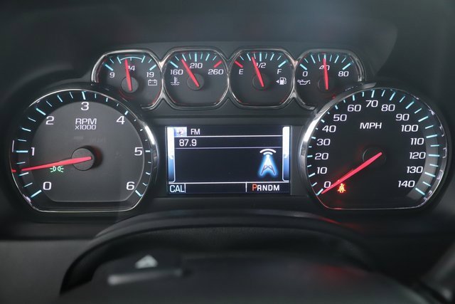 Used 2015 Chevrolet Suburban LT image 21