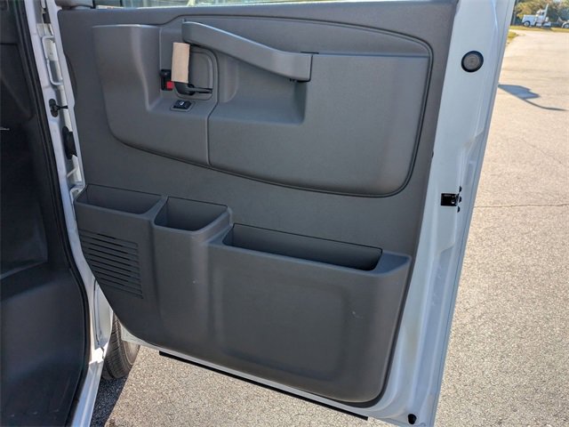New 2024 Chevrolet Express 2500 w/ Driver Convenience Package image 22