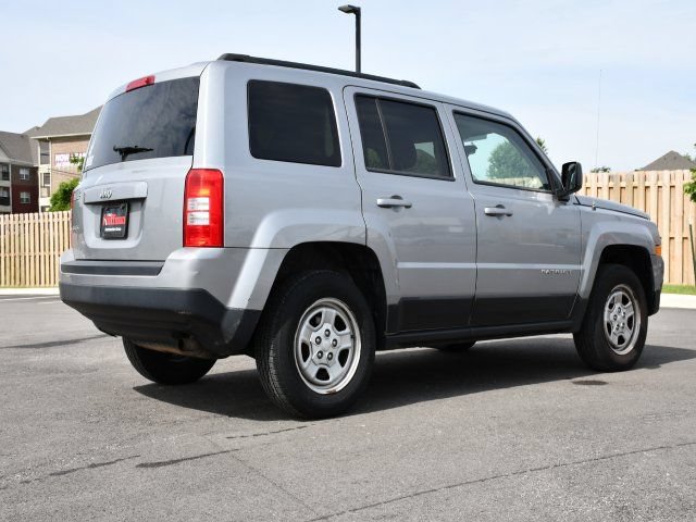 Used 2015 Jeep Patriot Sport w/ Power Value Group AWD/4WD image 7