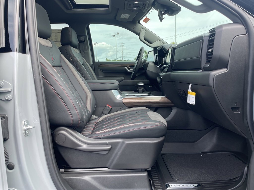 New 2025 Chevrolet Silverado 1500 RST image 37