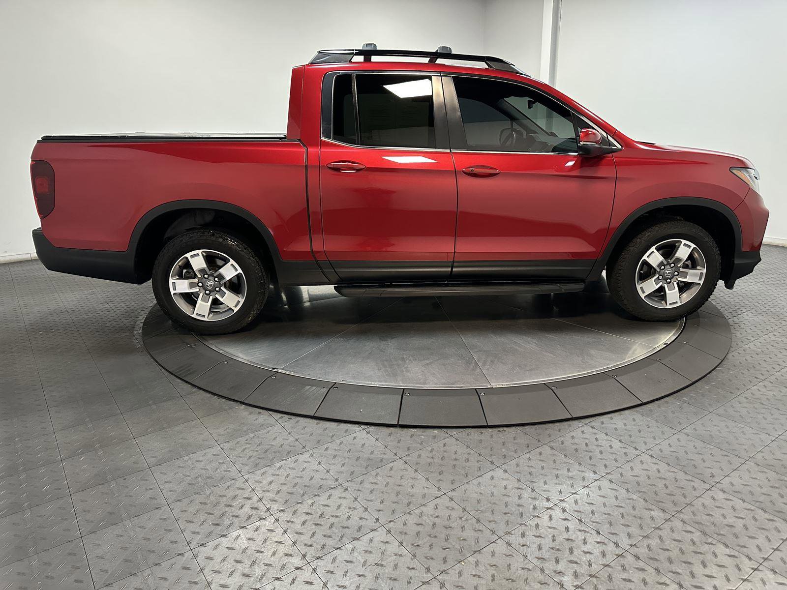 Certified 2024 Honda Ridgeline RTL image 15