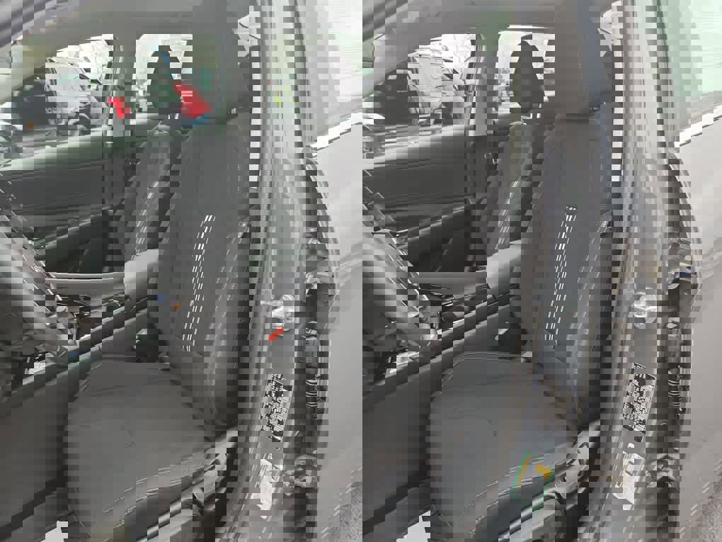 Used 2024 Hyundai Elantra SEL w/ Convenience Package image 19