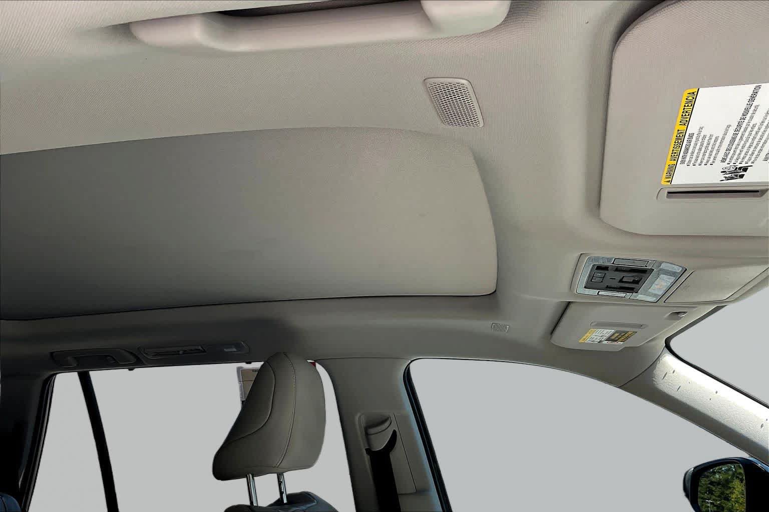 Used 2025 Toyota Grand Highlander AWD image 14