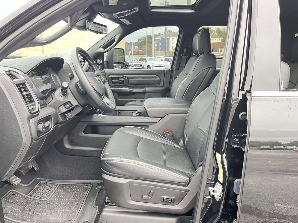 Used 2023 RAM 3500 Limited image 23