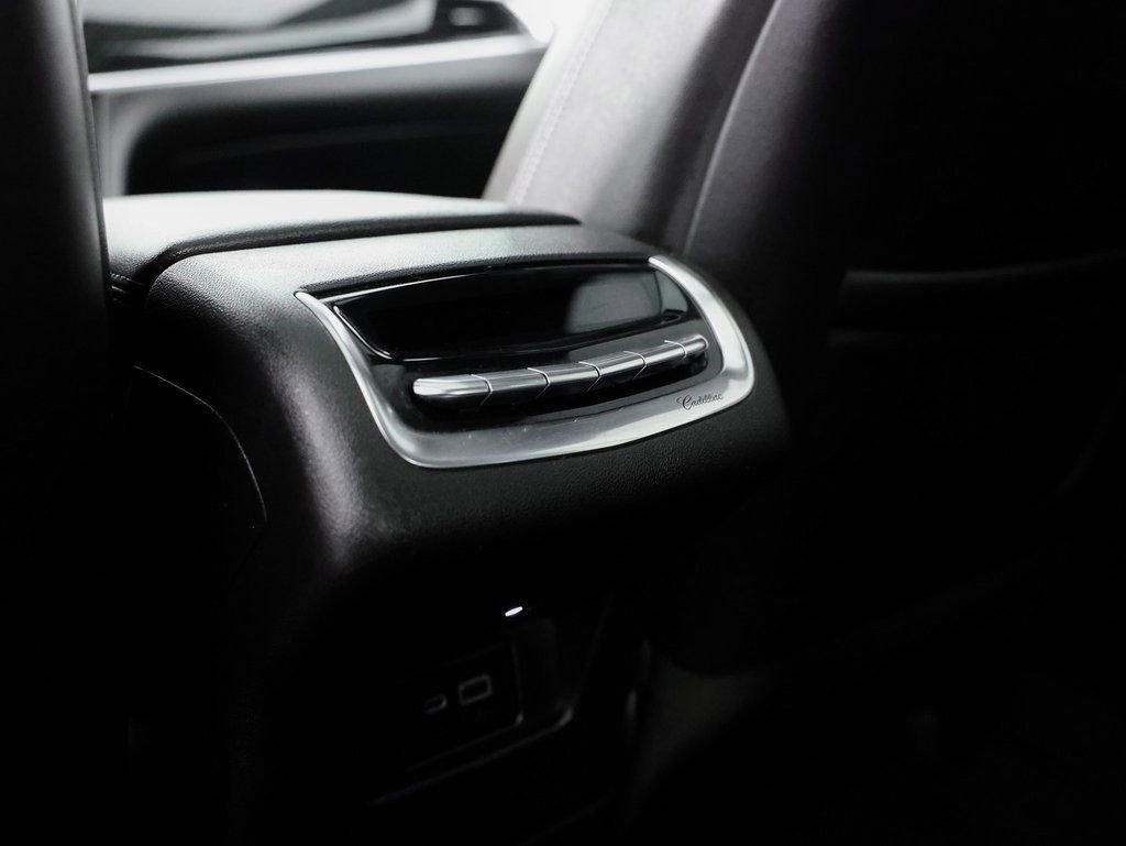 Used 2020 Cadillac XT6 Premium Luxury image 22