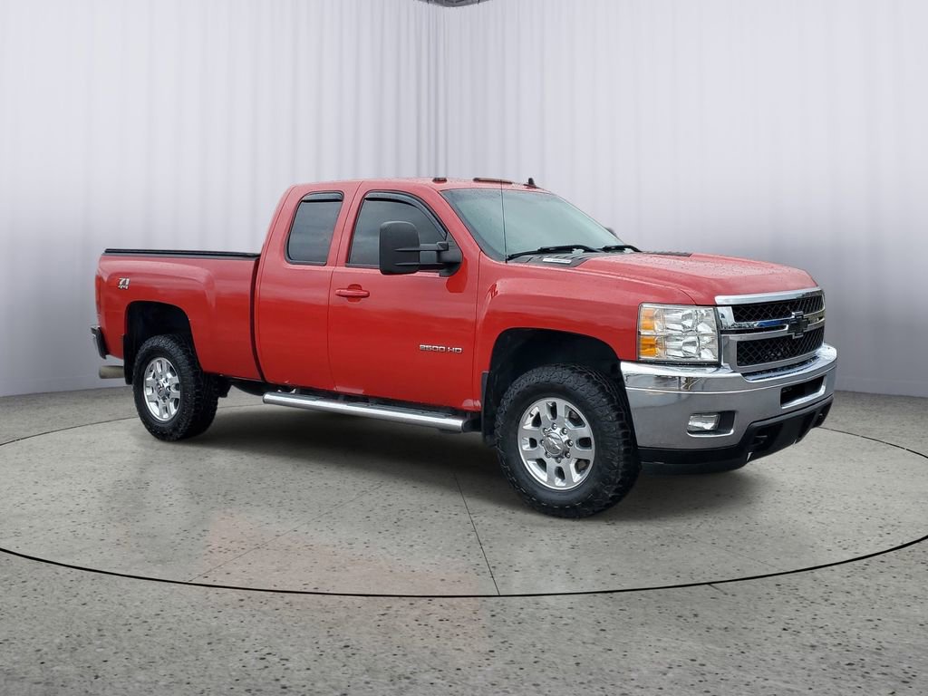 Used 2011 Chevrolet Silverado 2500 LTZ w/ LTZ Plus Package AWD/4WD image 2