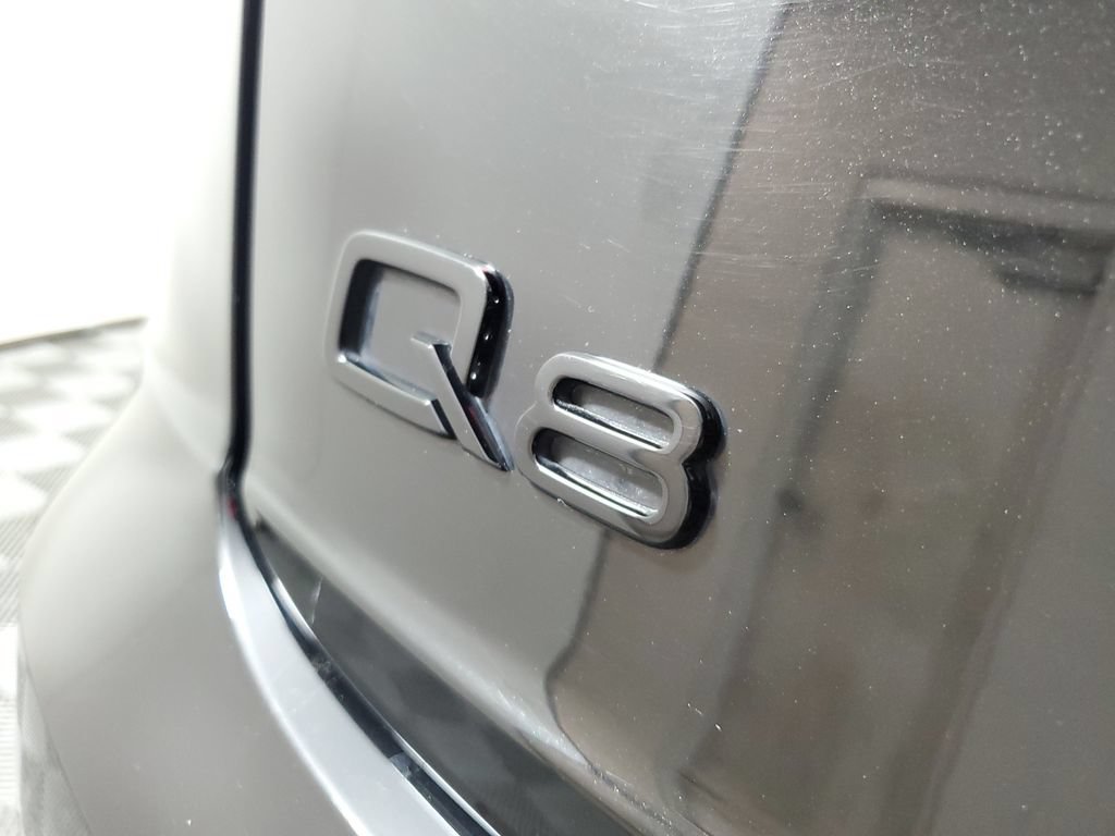 Used 2023 Audi Q8 Premium Plus w/ Premium Plus Package AWD/4WD image 8