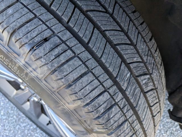 Used 2025 Ford Explorer Active w/ Active Comfort Package AWD/4WD image 37