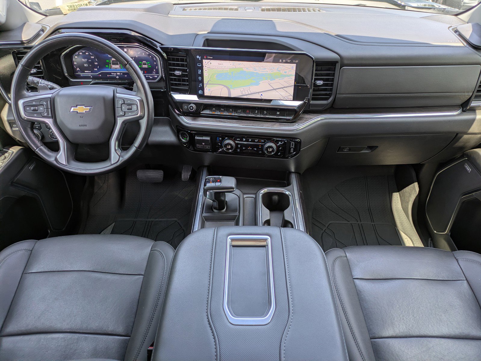 Used 2022 Chevrolet Silverado 1500 LTZ w/ Technology Package AWD/4WD image 12